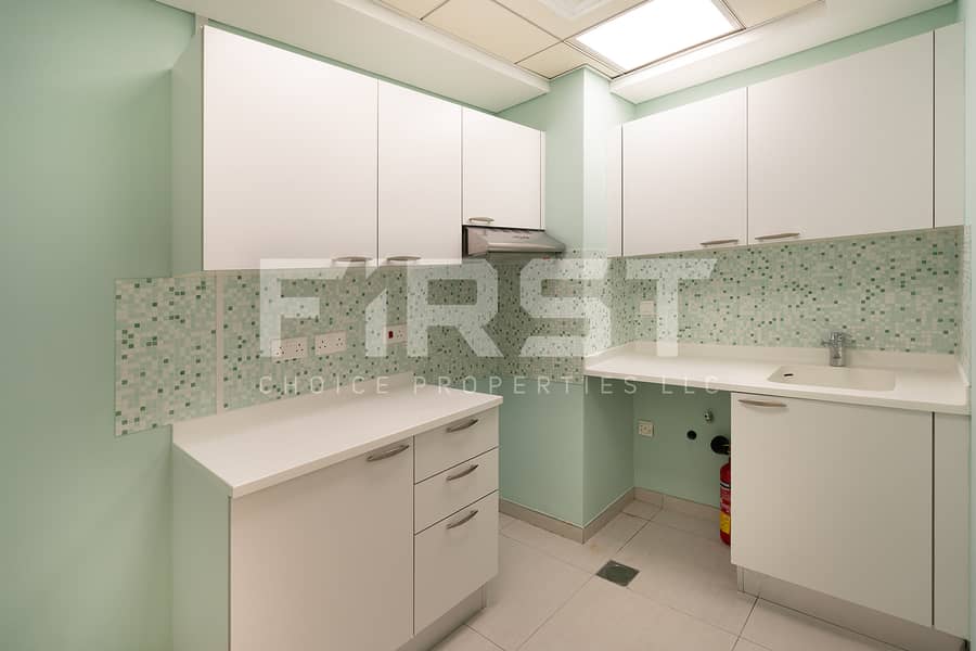 6 1BR Apt Amaya Tower 2 Al Reem Island Abu Dhabi UAE (11). jpg