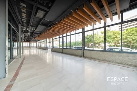 Office for Rent in Dubai Marina, Dubai - Vacant | Prime Location | Outdoor Seating