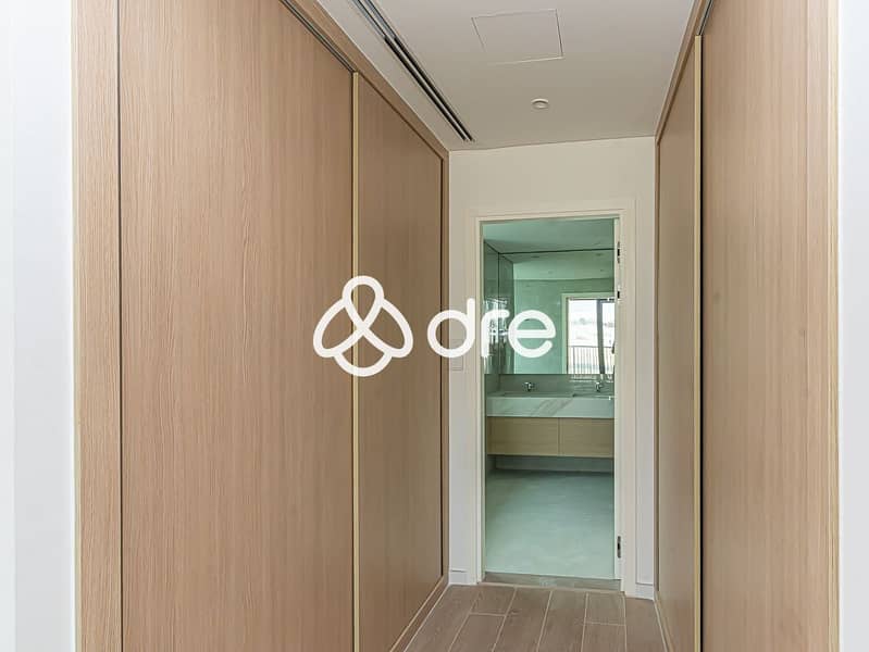 16 DRE07940. JPG