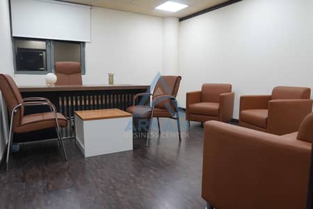 Office para en Alquiler en Al Garhoud, Dubai - DSC05551. JPG Office para en Alquiler en Al Garhoud, Dubai - DSC05551. JPG