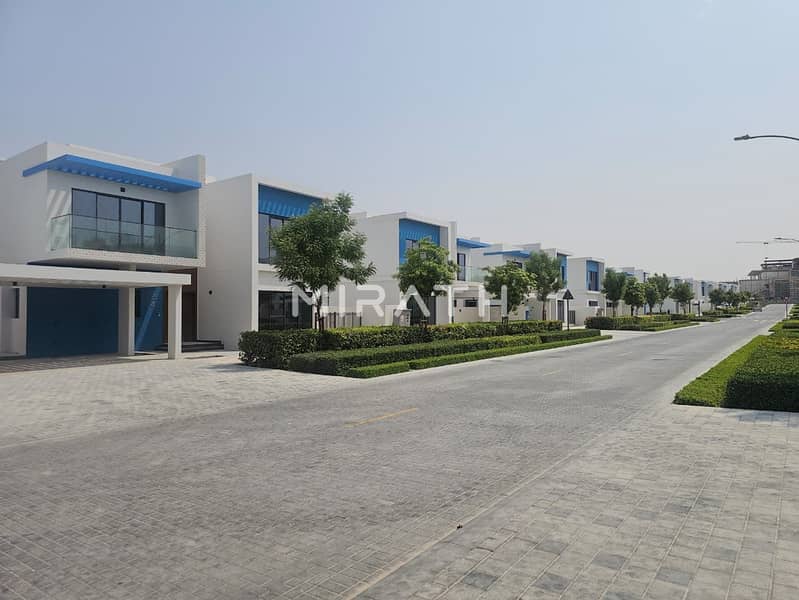 Near to Amenities | Stand Alone | Close Kitchen Near to Amenities | Stand Alone | Close Kitchen