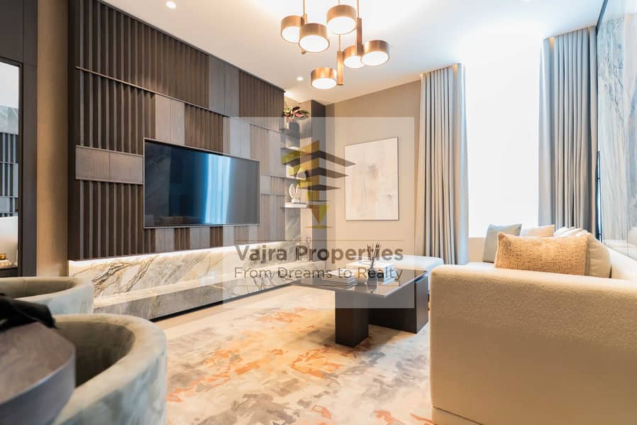 6 Living Room -2. jpg