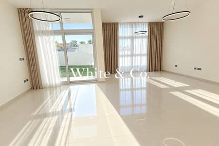 Townhouse de 3 chambres à à louer à DAMAC Hills 2 (Akoya by DAMAC), Dubai - Maison de ville à DAMAC Hills 2 (Akoya by DAMAC)，Centaury, 3 chambres, 115000 AED - 16597654