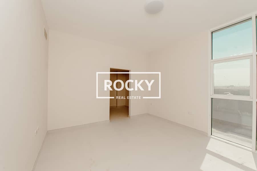 3 InternationalCity_Phase2_GreenAptBldg_112-2BR-WB (8 of 29). JPG