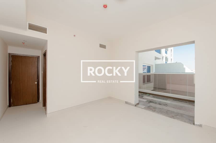 4 InternationalCity_Phase2_GreenAptBldg_112-2BR-WB (12 of 29). JPG
