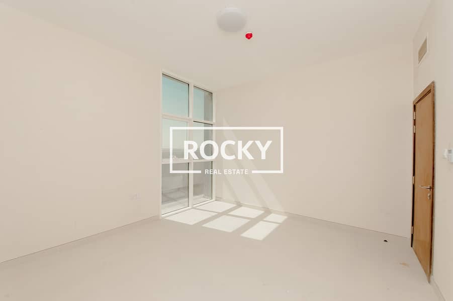 10 InternationalCity_Phase2_GreenAptBldg_112-2BR-WB (9 of 29). JPG
