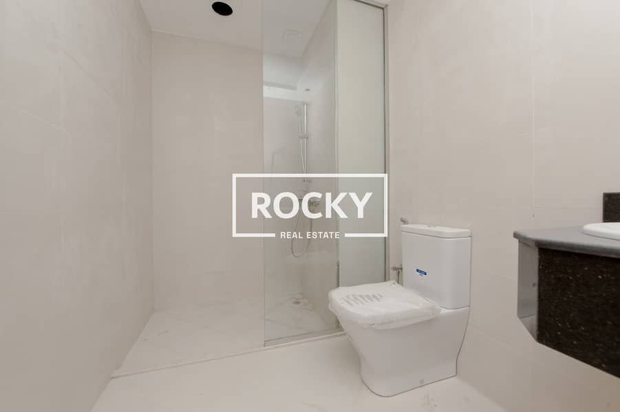 13 Aamna Residence-15. jpg