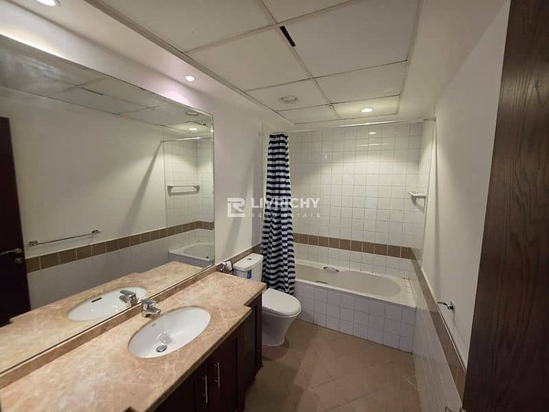 21 78dfc967-4bd1-42b7-9692-e7459da26391. jpg