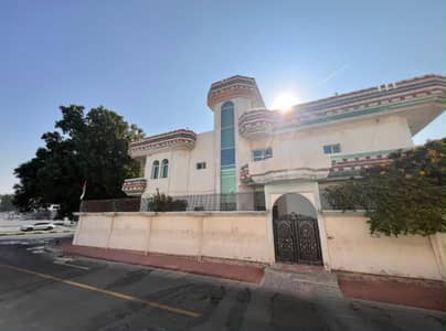 Villa de à à louer à Al Rifah, Sharjah - 93bfeff2-88e9-4fe5-a4a1-9cb53f9eb165. jpg Villa de à à louer à Al Rifah, Sharjah - 93bfeff2-88e9-4fe5-a4a1-9cb53f9eb165. jpg