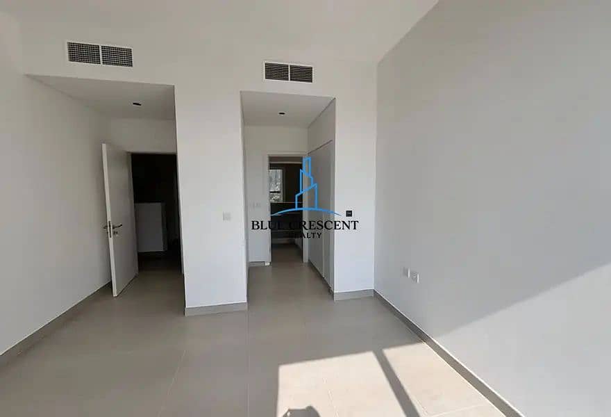 6 862196916-800x600. webp