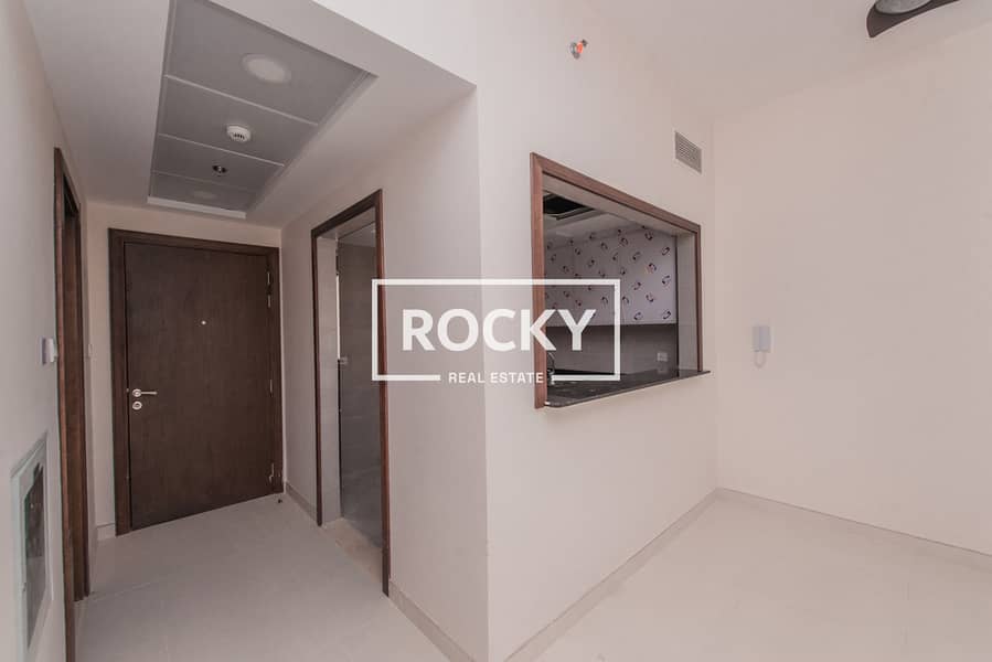 4 Aamna Residence-5. jpg