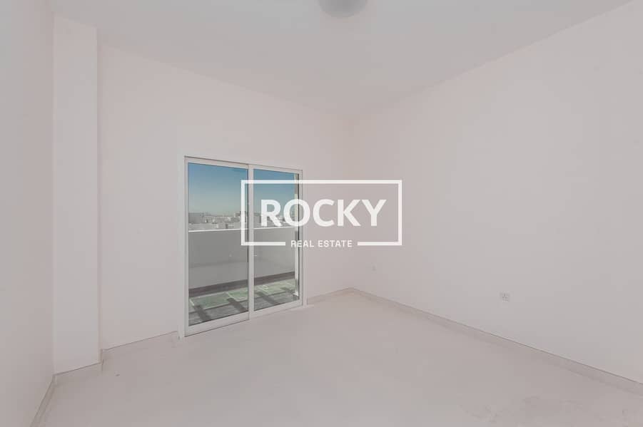 10 Aamna Residence-9. jpg