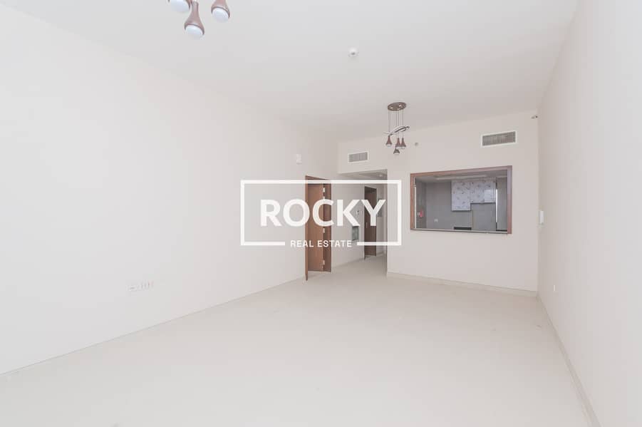 4 Rocky Real Estate - International City - Amna Res. - Apartment (2 of 17). JPG