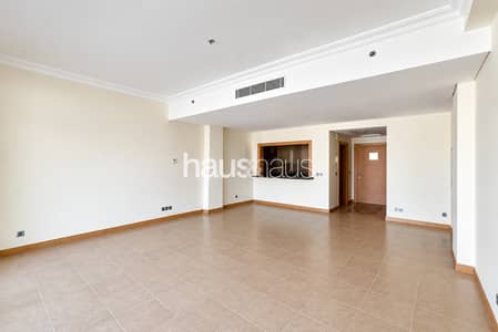1 Slaapkamer Appartement te Huur in Palm Jumeirah, Dubai - Appartement in Palm Jumeirah，Shoreline Apartments，Al Sarrood, 1 slaapkamer, 130000 AED - 16599511
