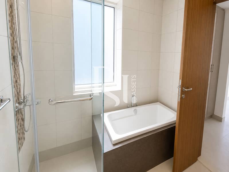 9 Bath. jpg