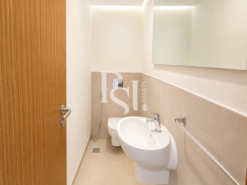 11 Powder Room. jpg