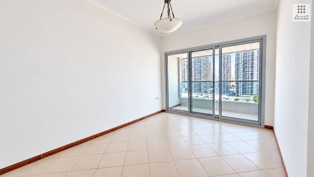 2 Marina_Diamond_4_1208_02_Room_and_Balcony. png