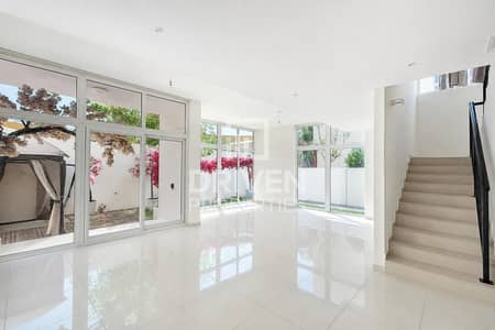 6 Bedroom Villa for Rent in DAMAC Hills 2 (Akoya by DAMAC), Dubai - Spacious Layout Villa | Standalone | Vacant