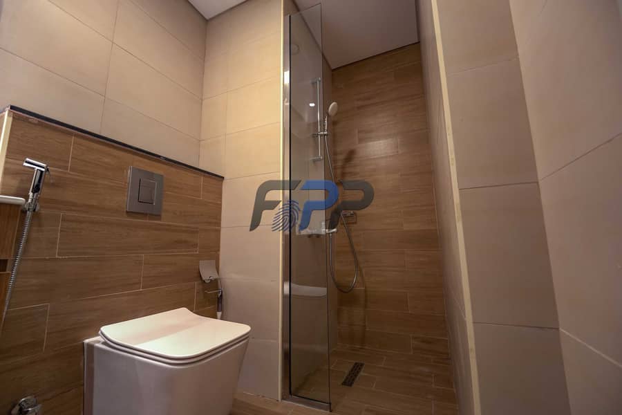27 Apt no 1605 (15). jpg