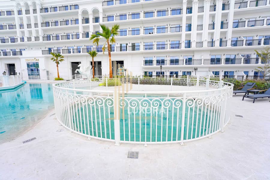 8 ETERNAL-JACUZZI. jpg