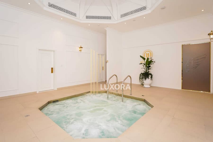 9 Jacuzzi. jpg