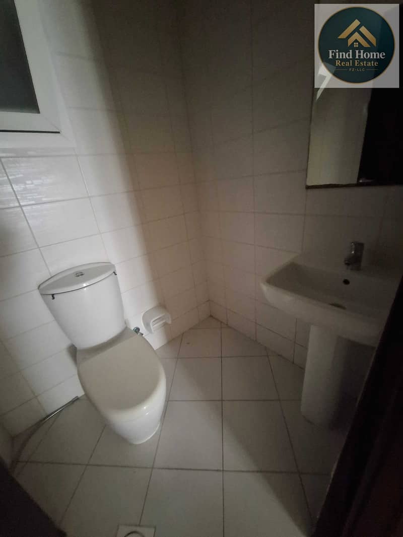 12 4727. jpg