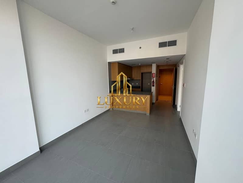 4 WhatsApp Image 2026-09-22 at 9.59. 03 PM. jpeg
