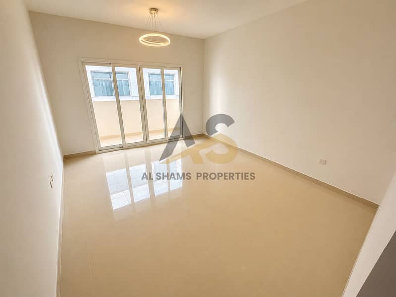 2 1000279785. png