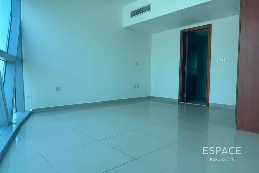 Ready to Move | Swimming Pool - Gymnasium Ready to Move | Swimming Pool - Gymnasium