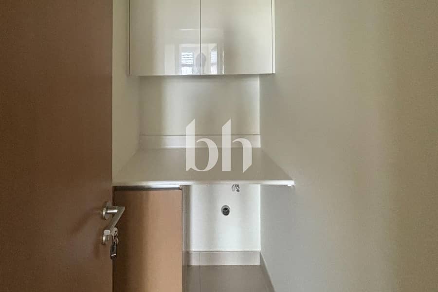 6 images image img