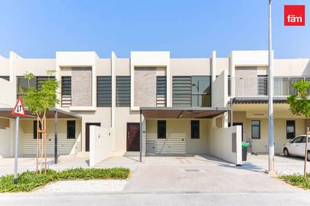 3 Schlafzimmer Townhouse zum Miete in DAMAC Hills 2 (Akoya by DAMAC), Dubai - Reihenhaus in DAMAC Hills 2 (Akoya by DAMAC),Zinnia, 3 schlafzimmer, 115000 AED - 16604802 3 Schlafzimmer Townhouse zum Miete in DAMAC Hills 2 (Akoya by DAMAC), Dubai - Reihenhaus in DAMAC Hills 2 (Akoya by DAMAC),Zinnia, 3 schlafzimmer, 115000 AED - 16604802