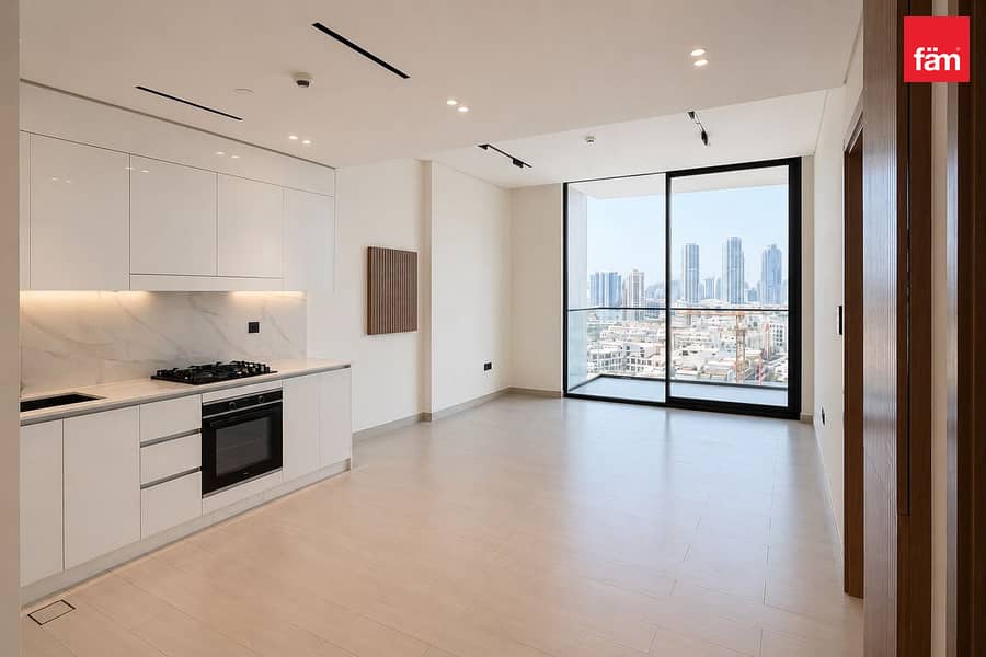 Smart Home | Best Price | Spacious | Big Layout. Smart Home | Best Price | Spacious | Big Layout.