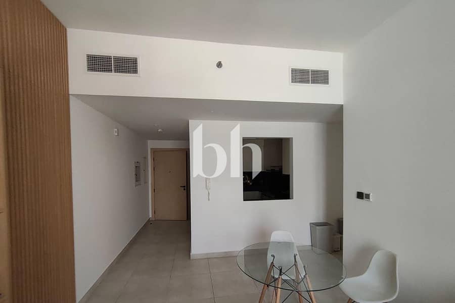 5 images image img