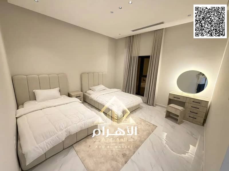 25 865966805-1066x800. webp
