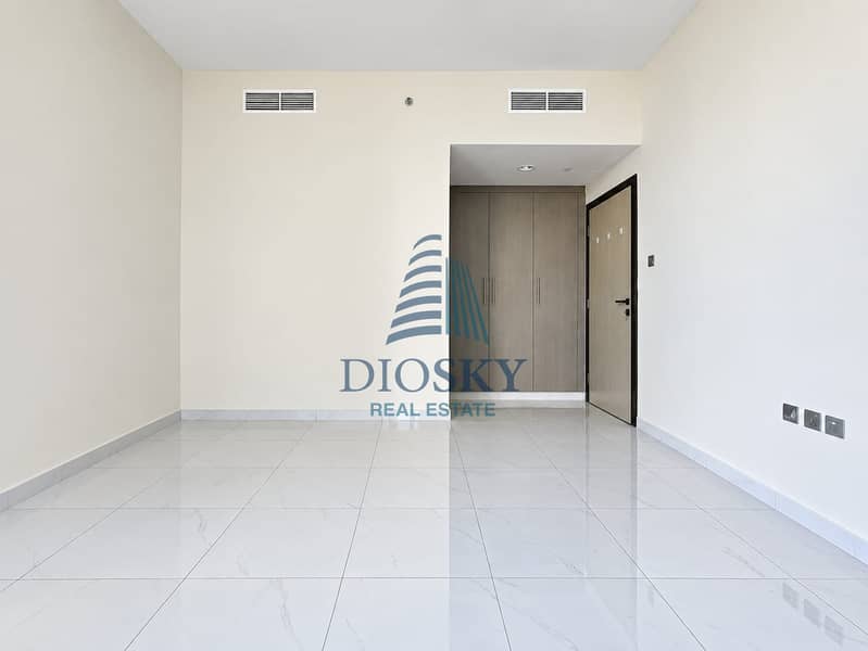7 Image 7