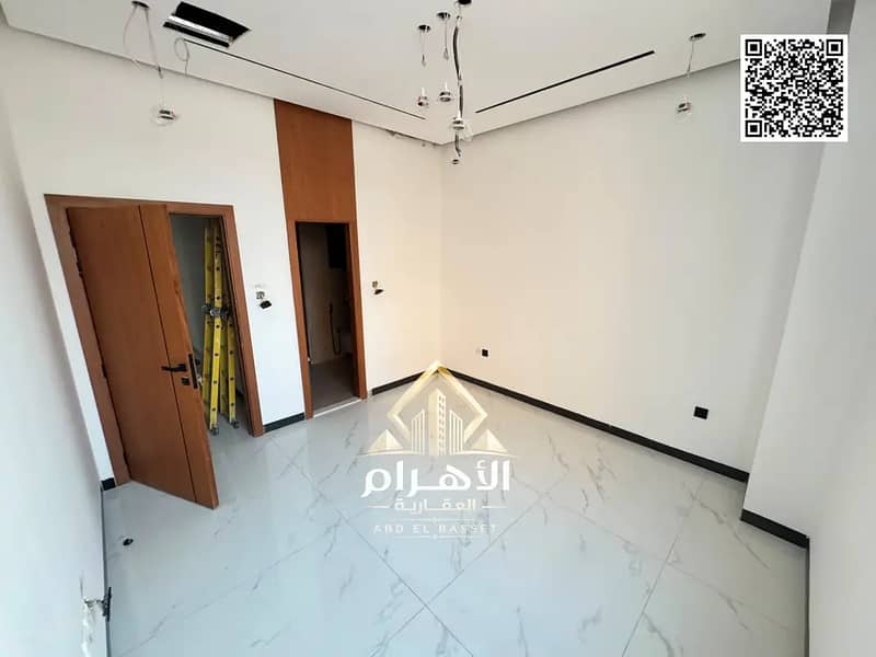8 866019168-1066x800. webp