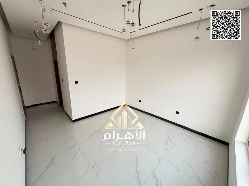 11 866019165-1066x800. webp