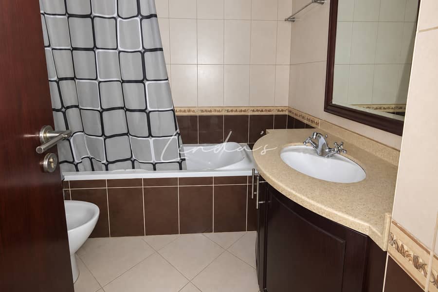 12 Clarity Enhanced Property Listing Photo