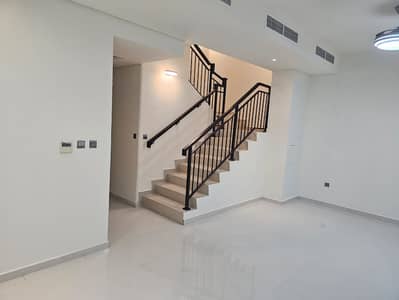 3 habitaciones Townhouse para en Venta en DAMAC Hills 2 (Akoya by DAMAC), Dubai - Casa adosada en DAMAC Hills 2 (Akoya by DAMAC)，Sanctnary, 3 dormitorios, 1790000 AED - 16606709