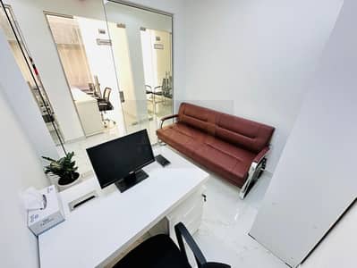 Office zum Miete in Al Karama, Dubai - 1c3c4261-7c8a-422e-9c92-17764324d4ae. jpg Office zum Miete in Al Karama, Dubai - 1c3c4261-7c8a-422e-9c92-17764324d4ae. jpg