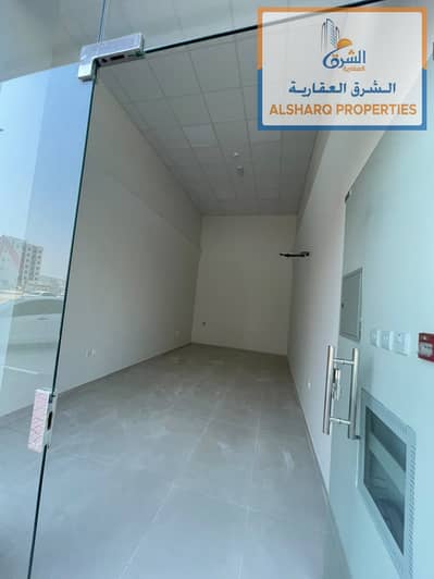 Shop in affitto a Al Jurf, Ajman - WhatsApp Image 2026-09-17 at 11.54. 36 (1). jpeg