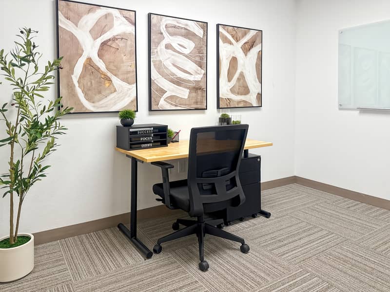 8 Regus_NV, Las Vegas - Convention Center Dr. _USA_Centre 7619_Office 3. jpg