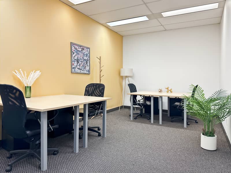 9 Regus_ON, Toronto - Parkway Place_Canada_Centre 947_Office 7. jpg