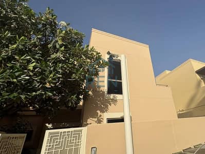 4 habitaciones Townhouse para en Venta en Al Raha Gardens, Abu Dhabi - Casa adosada en Al Raha Gardens,Qattouf Community, 4 dormitorios, 3100000 AED - 16517955 4 habitaciones Townhouse para en Venta en Al Raha Gardens, Abu Dhabi - Casa adosada en Al Raha Gardens,Qattouf Community, 4 dormitorios, 3100000 AED - 16517955