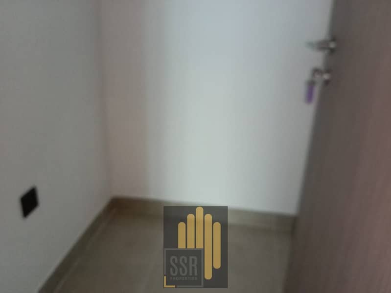 15 cd4c43a8-4b87-4c7e-8cc5-825dc0d703b1. jpg