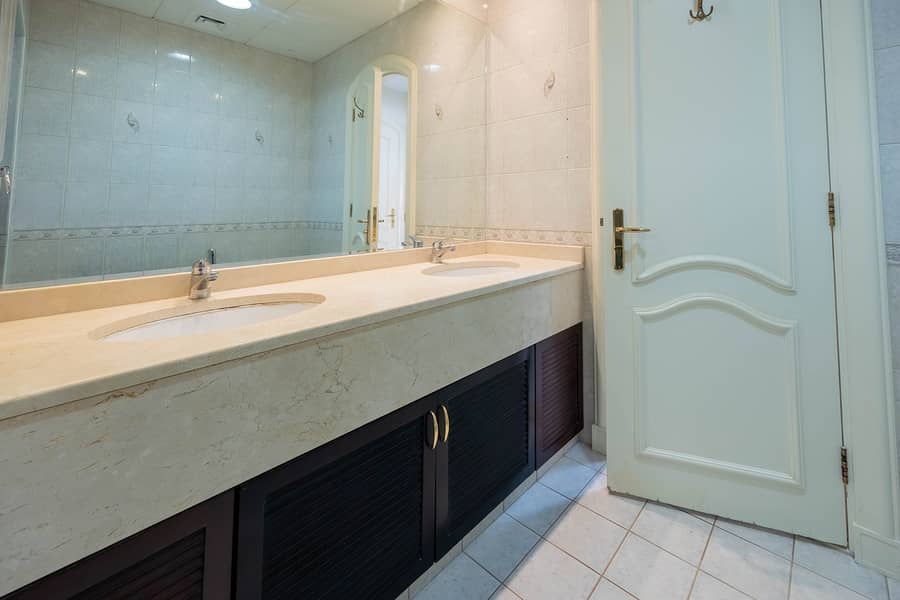 24 021A7649-HDR. jpg
