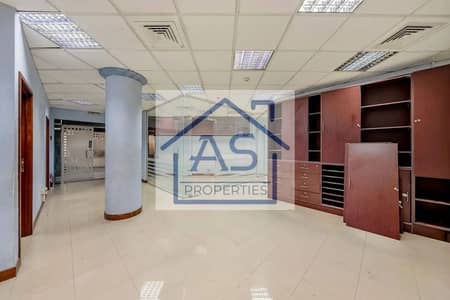 Office zum Miete in Bur Dubai, Dubai - 840788152-1066x800. jpeg