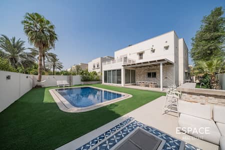 4 habitaciones Villa para en Venta en The Meadows, Dubai - Villa en The Meadows,The Meadows 9, 4 dormitorios, 12500000 AED - 6111575 4 habitaciones Villa para en Venta en The Meadows, Dubai - Villa en The Meadows,The Meadows 9, 4 dormitorios, 12500000 AED - 6111575