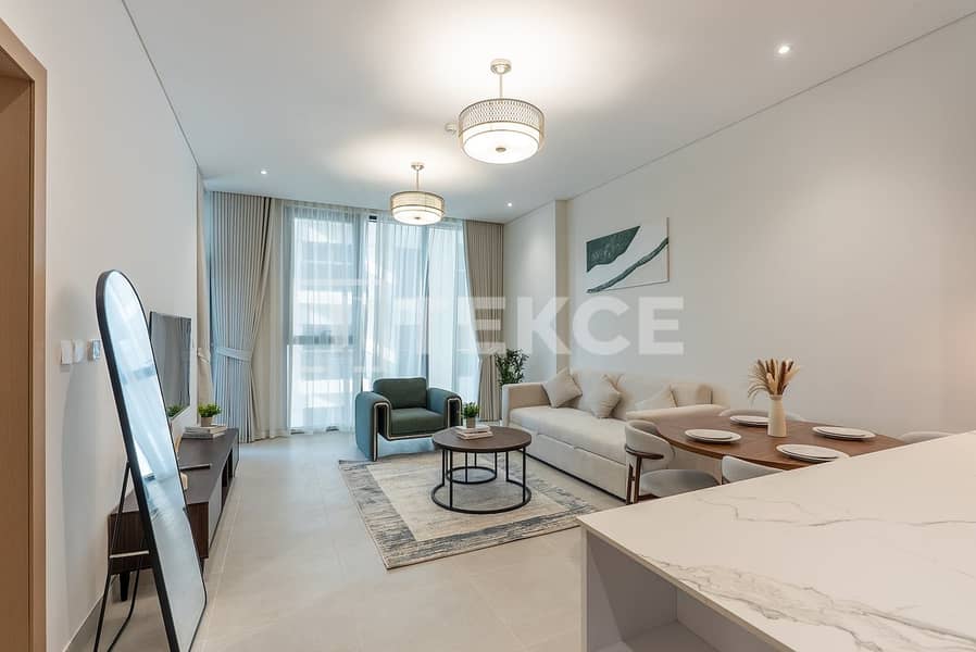 8 livingroom-2. jpeg