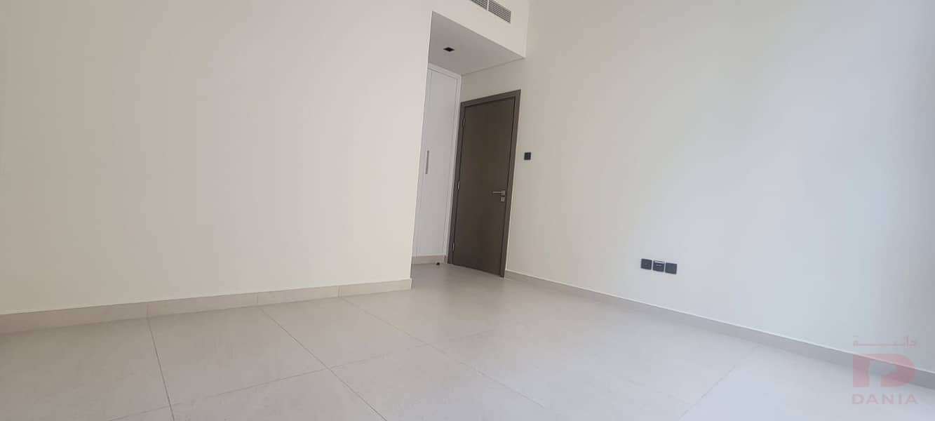 8 203 ALMAHA BR. jpeg